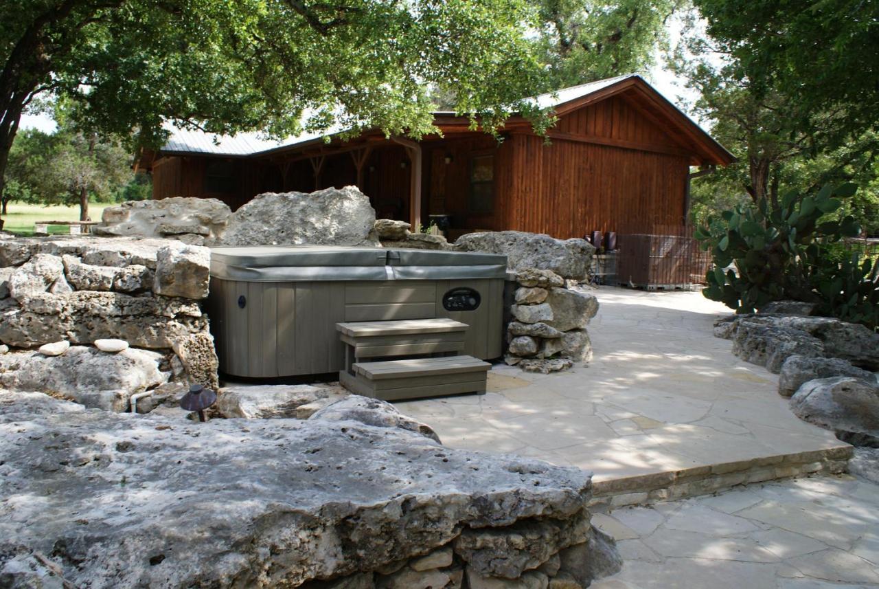 Creekside Falls Wimberley Extérieur photo